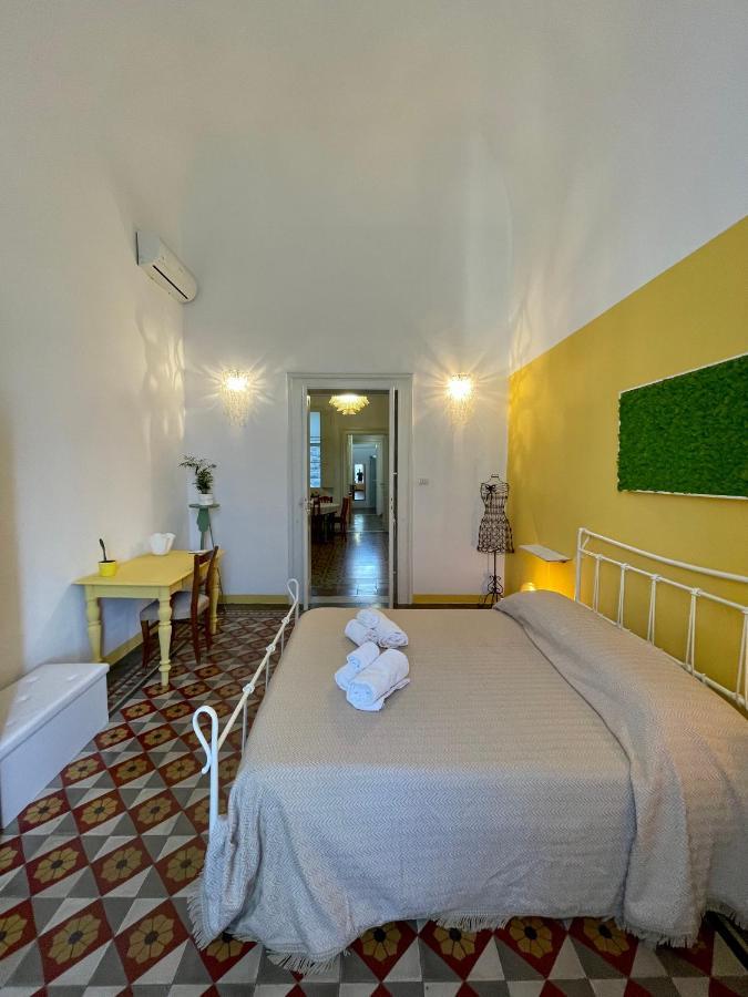 4 Balconi House-Appartamento Salentino Nel Centro Di Lecce Buitenkant foto