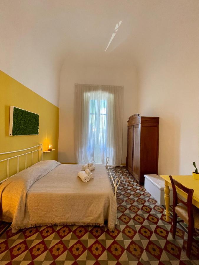 4 Balconi House-Appartamento Salentino Nel Centro Di Lecce Buitenkant foto